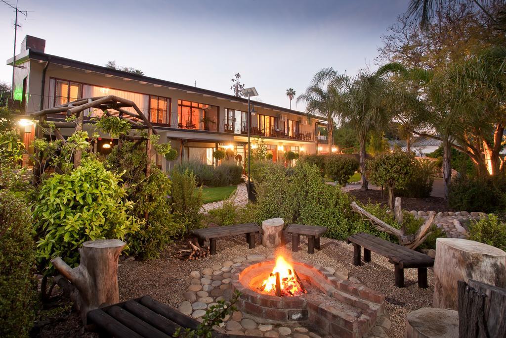 Miles B&B Guest House Oudtshoorn Eksteriør billede