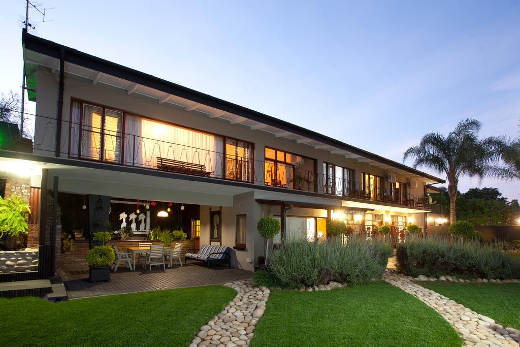 Miles B&B Guest House Oudtshoorn Eksteriør billede